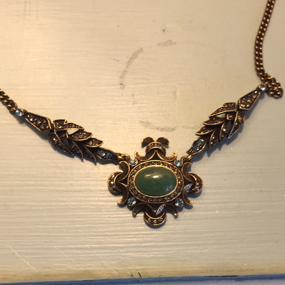 Jewelmint Jade Victorian Necklace- New! - Picture 4 of 4